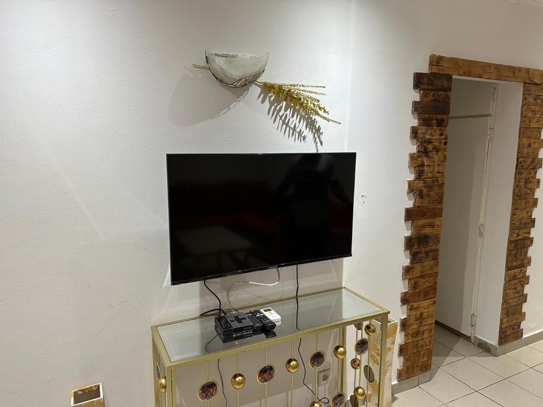 Iris Room Libreville Extérieur photo